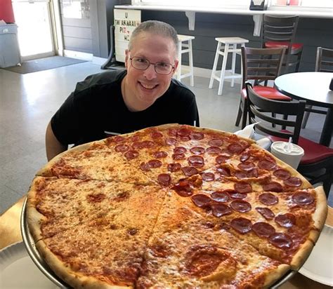 Big Apple Pizza.